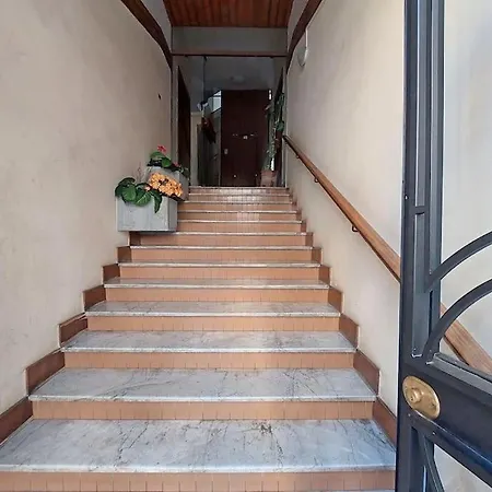 Eroi Spacious Apartment