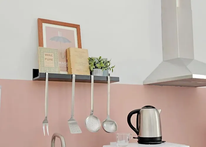 Eroi Spacious Apartment