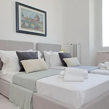 Eroi Spacious