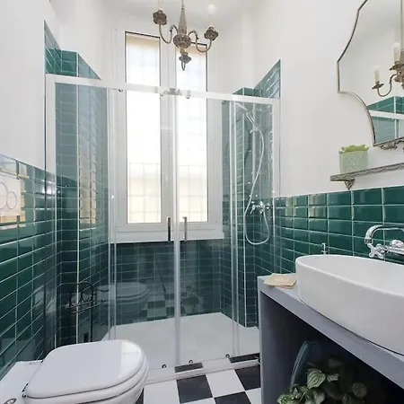 Eroi Spacious Apartment *