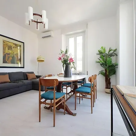 Eroi Spacious Apartmán *